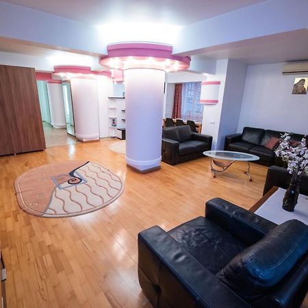 Cozy Apartment In Сучава Екстер'єр фото